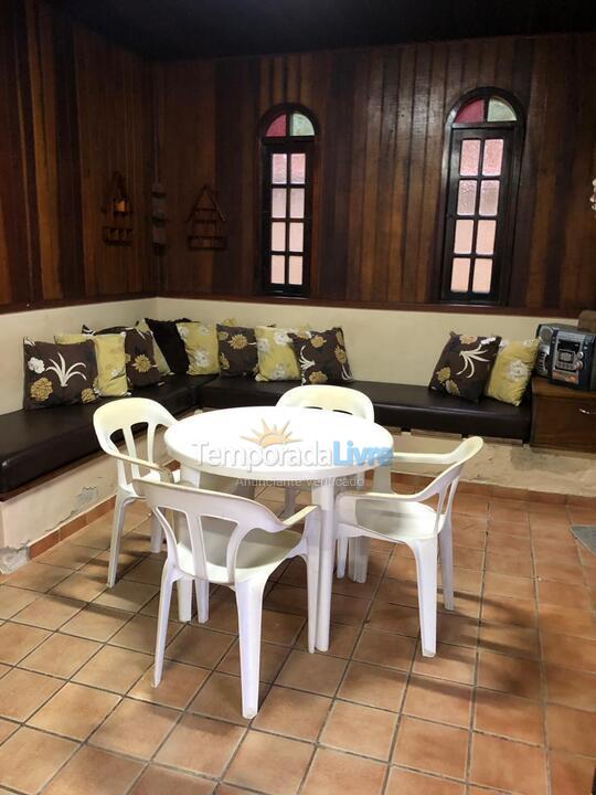 Casa para aluguel de temporada em Bertioga (Vista Linda)