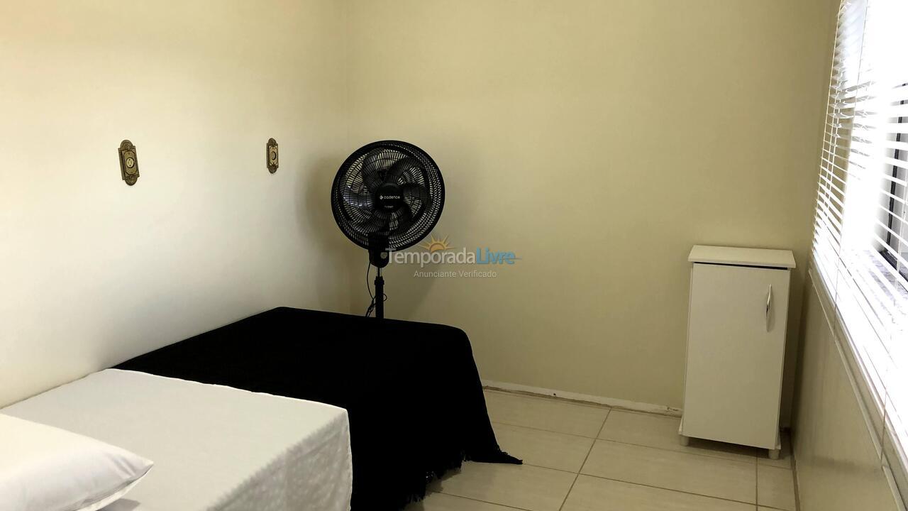 Casa para aluguel de temporada em Penha (Armaçao)