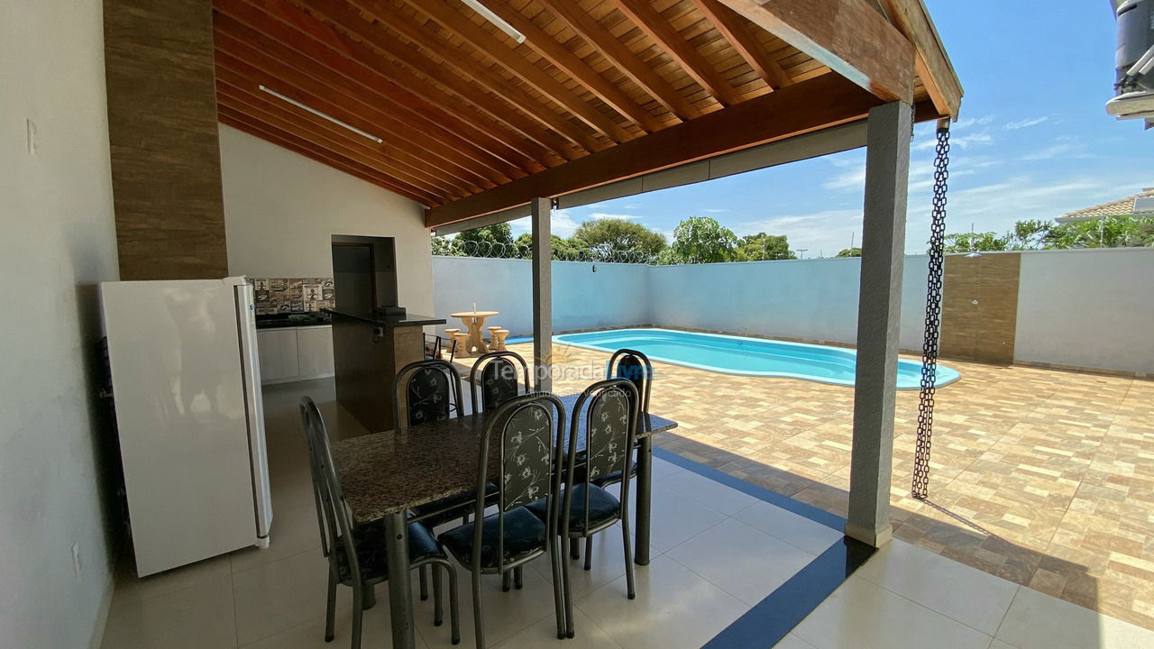 Casa para alquiler de vacaciones em Olímpia (Jardim Centenário)