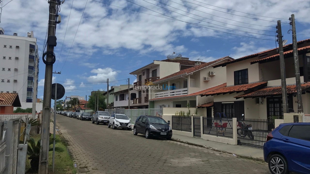 Casa para alquiler de vacaciones em São Francisco do Sul (Prainha)