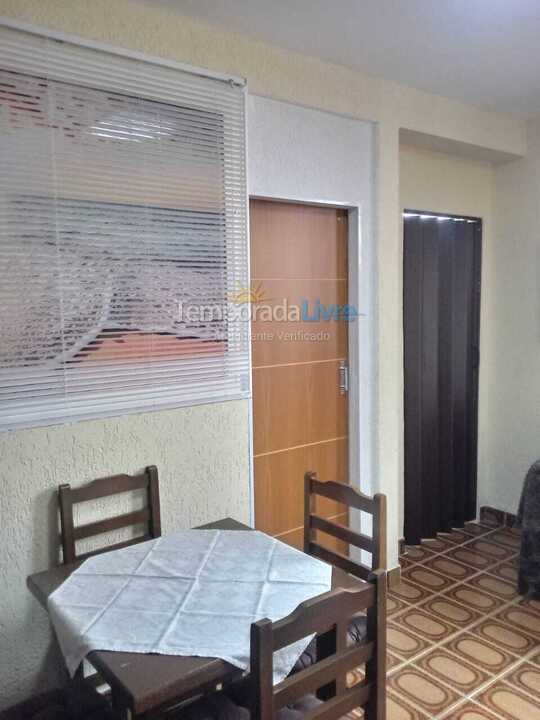 Apartamento para aluguel de temporada em Praia Grande (Guilhermina)