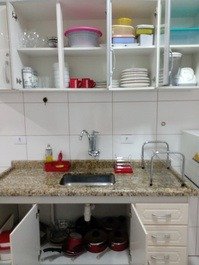Canto do Forte Apartment 3 minutes from the beach, w/ Wi-Fi and Barbecue