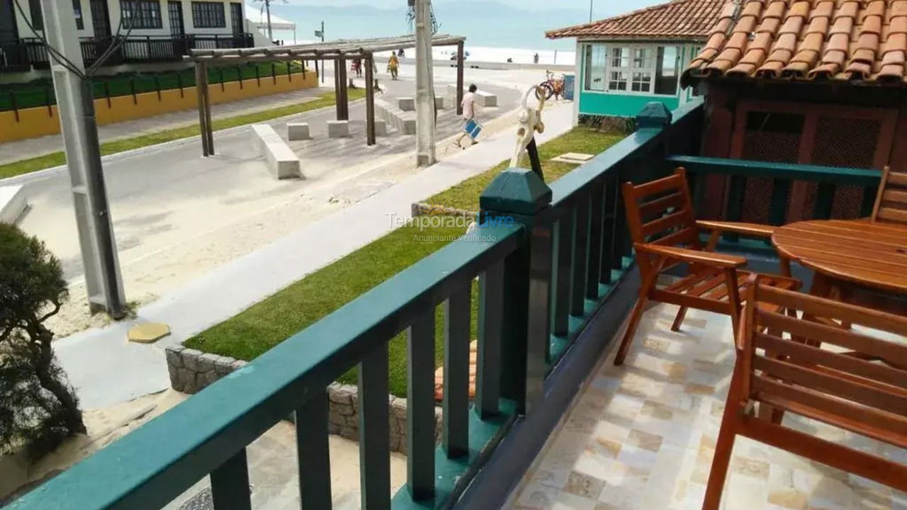 Apartment for vacation rental in Cabo Frio (Peró)