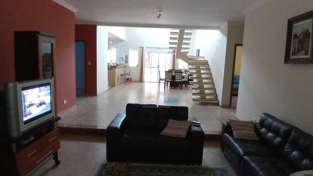 Chácara / sítio para aluguel de temporada em Itariri (Peruíbe)
