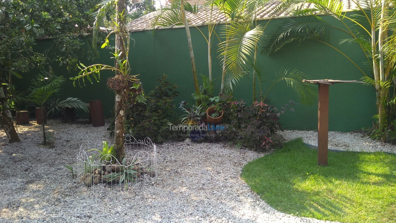 Casa para aluguel de temporada em Ubatuba (Praia de Itamambuca)