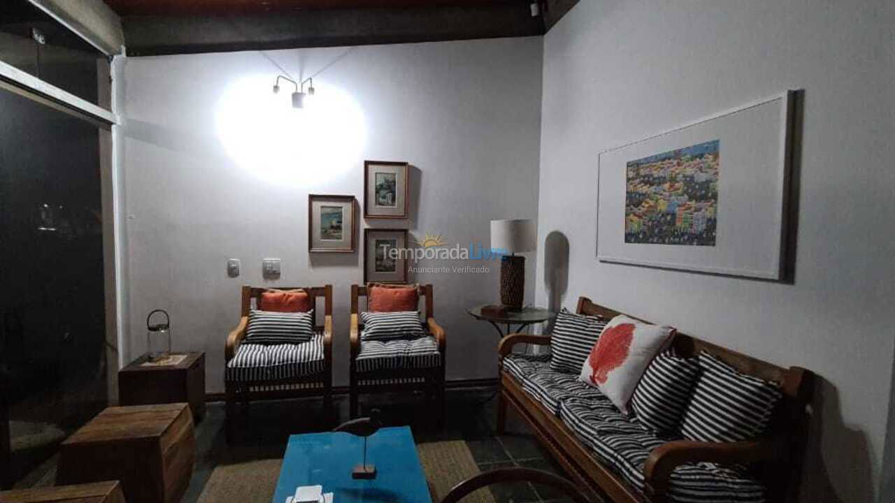 Casa para alquiler de vacaciones em Ubatuba (Enseada)