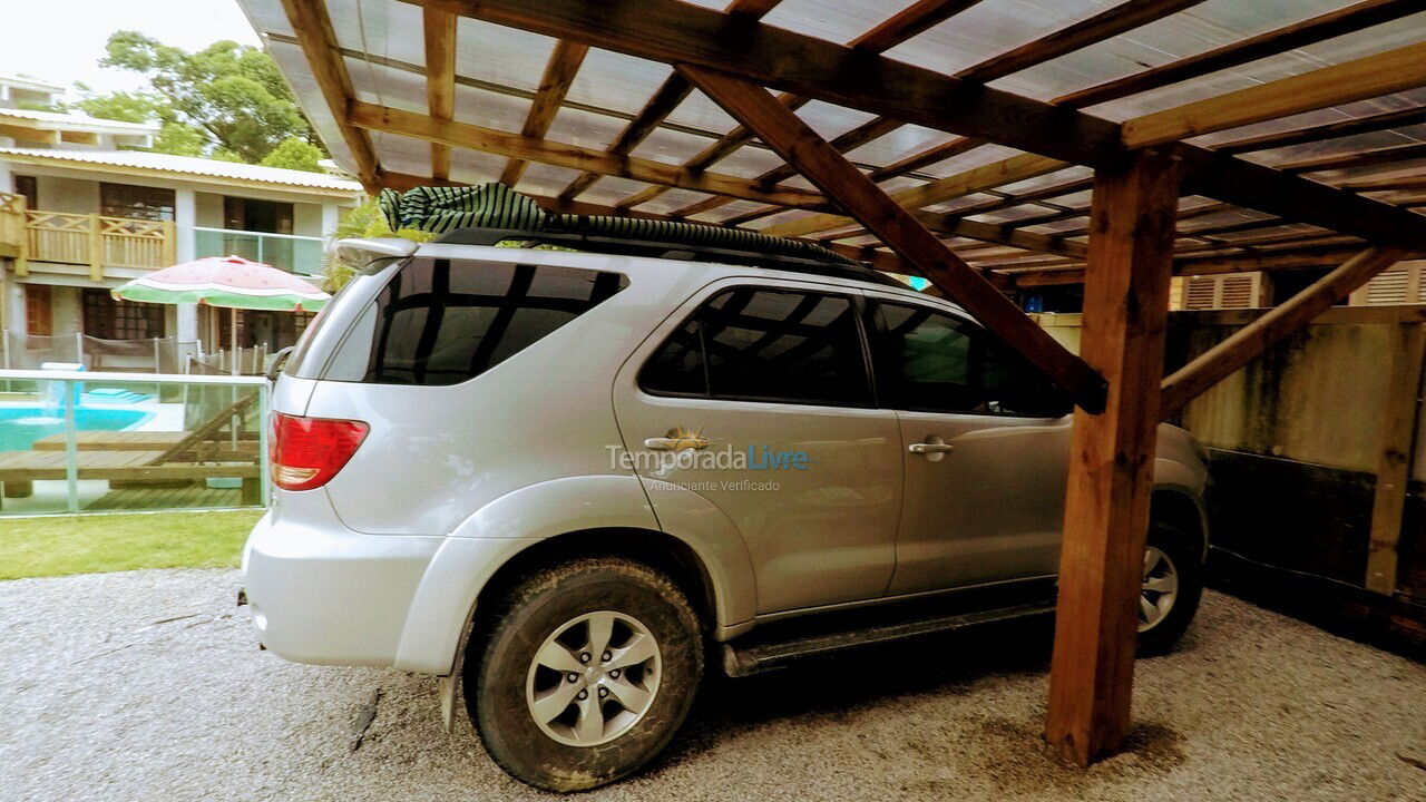 Casa para alquiler de vacaciones em Imbituba (Praia do Rosa)