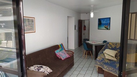 Front apartment, with 2 bedrooms, balcony, garage.