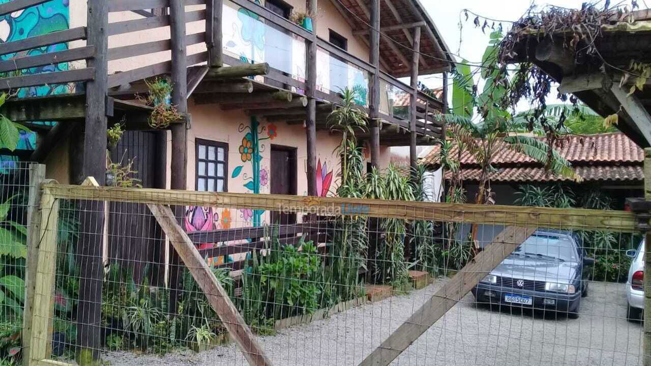 Apartamento para alquiler de vacaciones em Imbituba (Praia do Rosa)