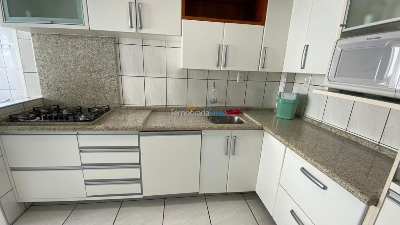 Apartamento para alquiler de vacaciones em Itapema (Meia Praia)