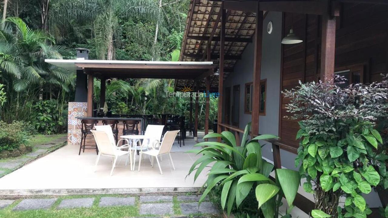 Casa para aluguel de temporada em Ubatuba (Morro das Moças)