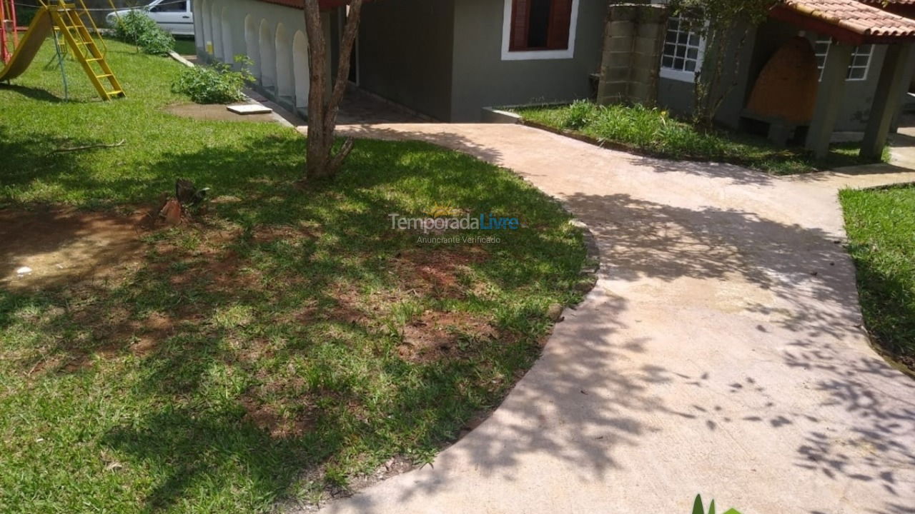 Granja para alquiler de vacaciones em Ibiúna (Bairro da Cachoeira)