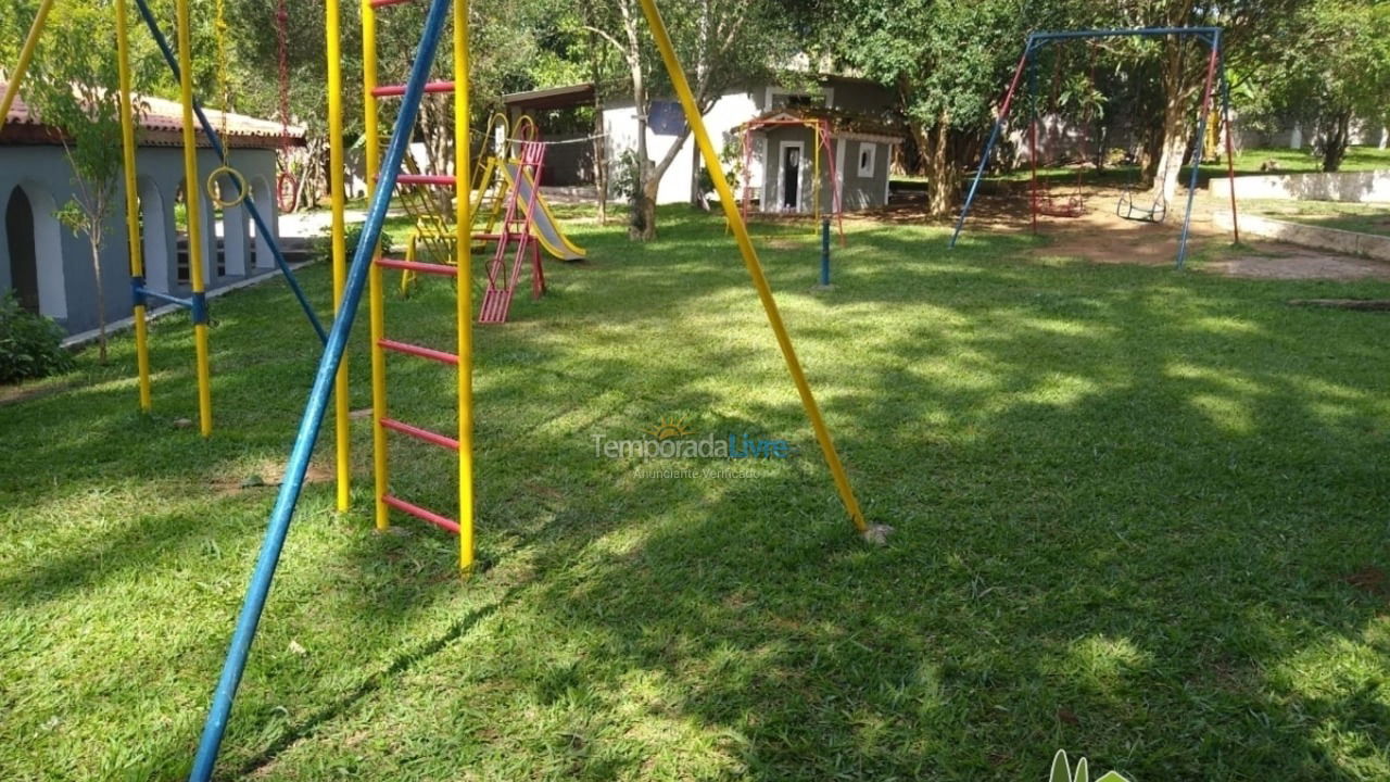 Granja para alquiler de vacaciones em Ibiúna (Bairro da Cachoeira)