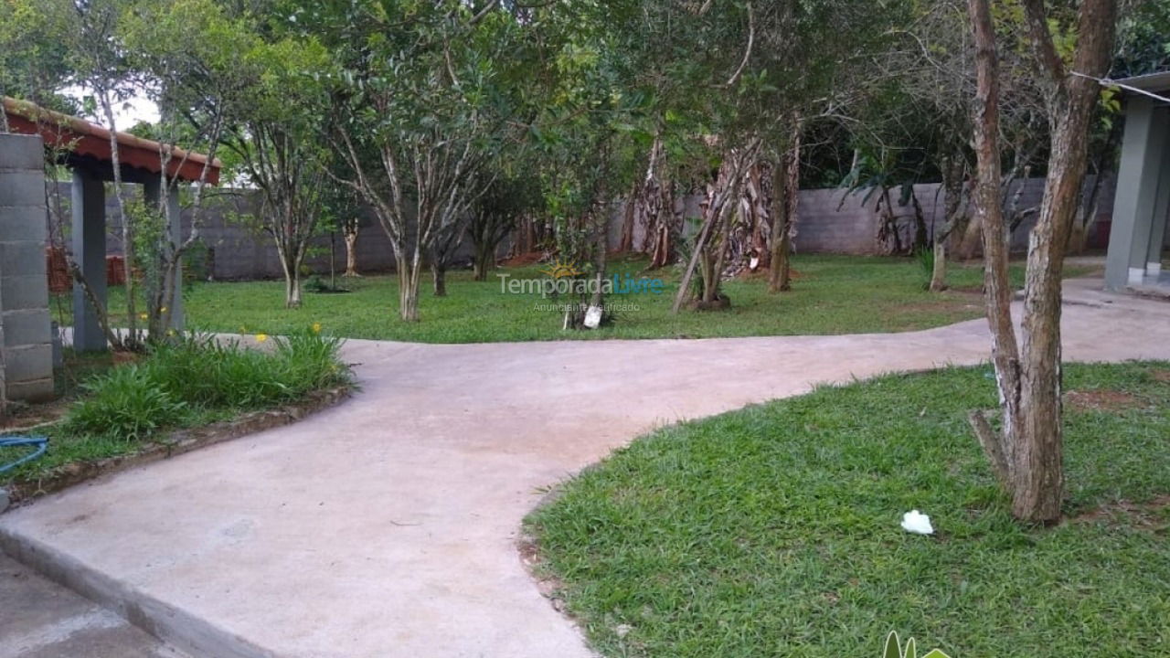 Chácara / sítio para aluguel de temporada em Ibiúna (Bairro da Cachoeira)