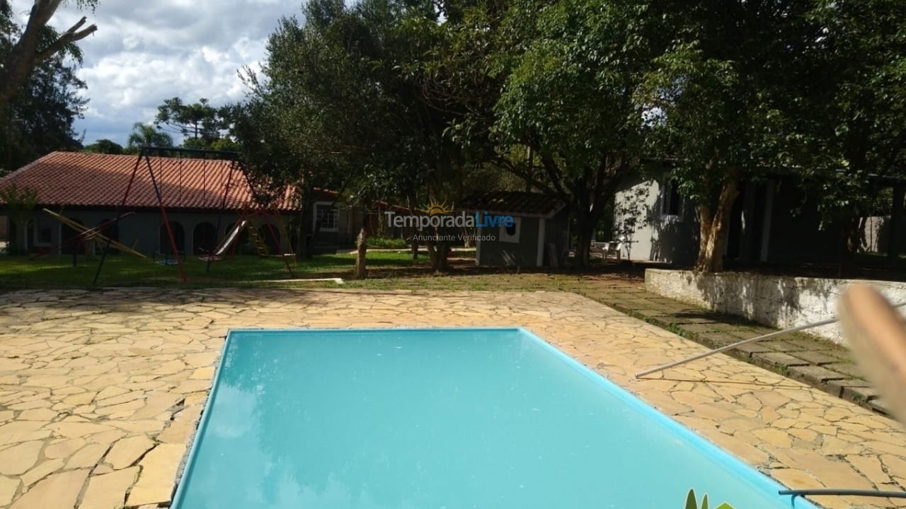 Granja para alquiler de vacaciones em Ibiúna (Bairro da Cachoeira)