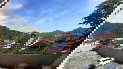 Fit 2 Rooms Next to Perequê Açu Beach and Center