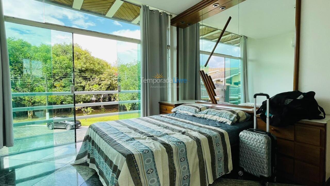 Casa para aluguel de temporada em Guarujá (Jardim Acapulco)