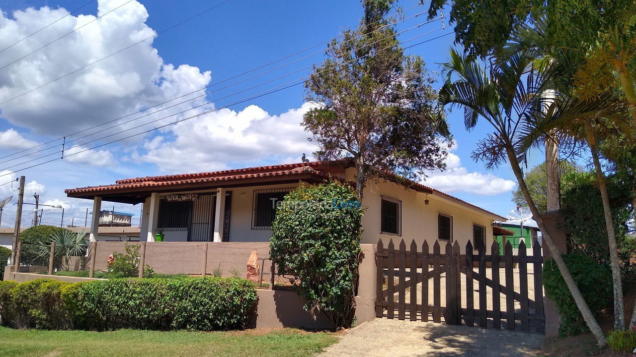 Granja para alquiler de vacaciones em Serra Negra (Jardim do Salto 1)