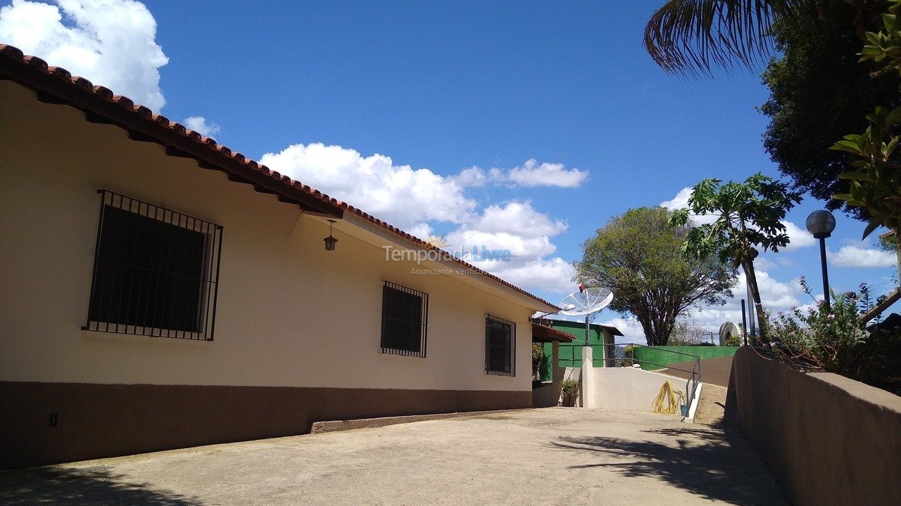 Ranch for vacation rental in Serra Negra (Jardim do Salto 1)