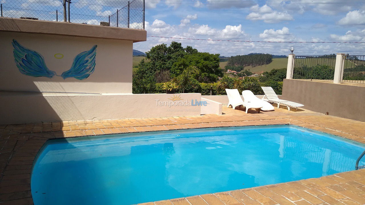 Ranch for vacation rental in Serra Negra (Jardim do Salto 1)