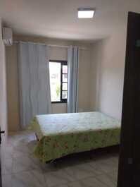 Apartamento 2 dormitórios Praia de Bombinhas 002
