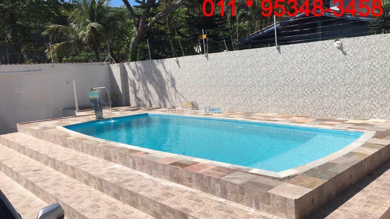 Casa para aluguel de temporada em Guarujá (Praia do Pernambuco)