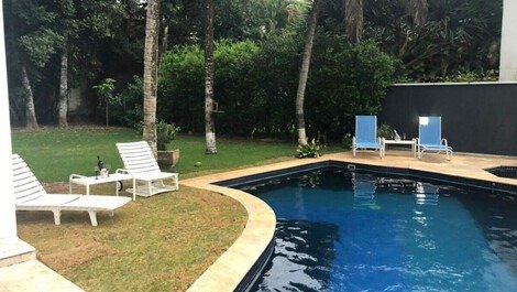 Hermosa casa en Riviera De Sao Lourenco a 150 metros de la playa 5 suites