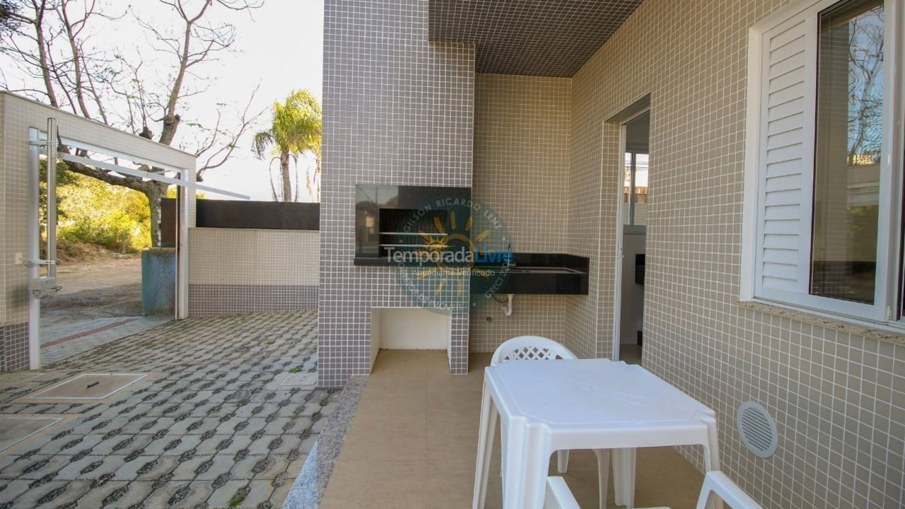 Apartment for vacation rental in Bombinhas (Canto Grande)