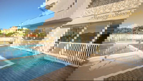 Fit 3 bedrooms on the corner of Praia Grande in Residential with Pool