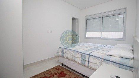 Fit 3 bedrooms on the corner of Praia Grande in Residential with Pool