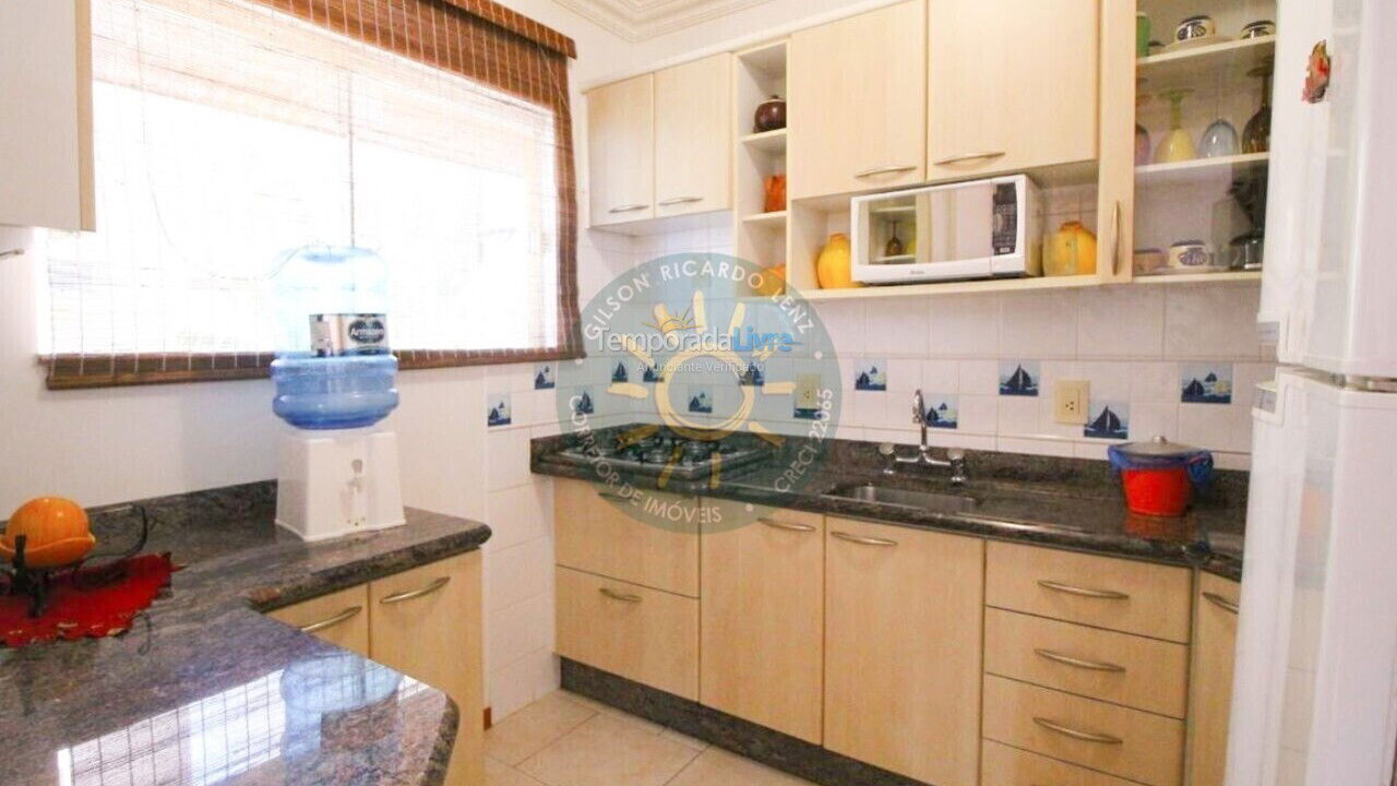 Apartamento para alquiler de vacaciones em Bombinhas (Praia de Quatro Ilhas)
