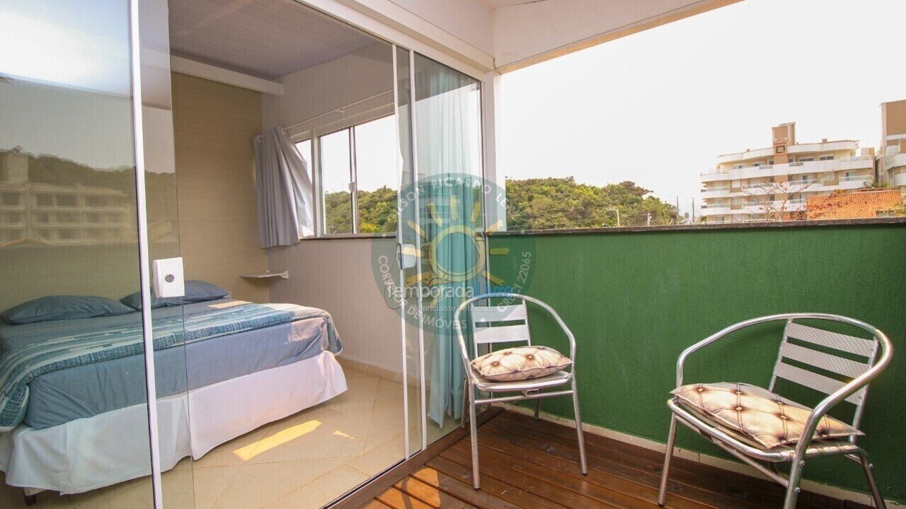 Apartamento para aluguel de temporada em Bombinhas (Praia de Quatro Ilhas)