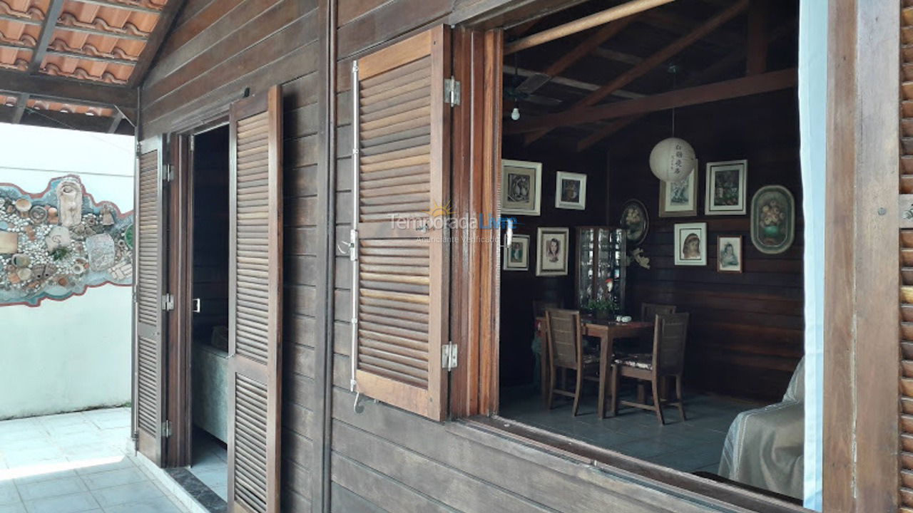 Casa para aluguel de temporada em Florianópolis (Cachoeira do Bom Jesus)