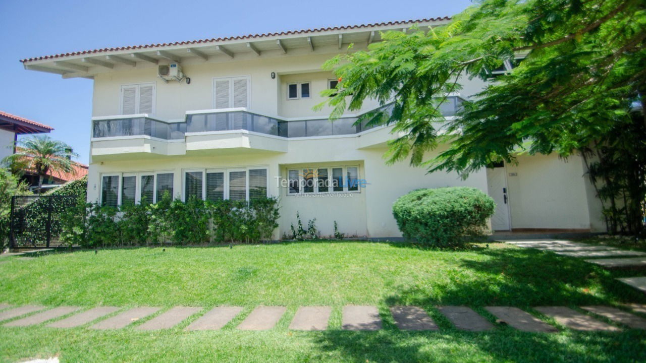 Casa para aluguel de temporada em Florianopolis (Jurerê Internacional)