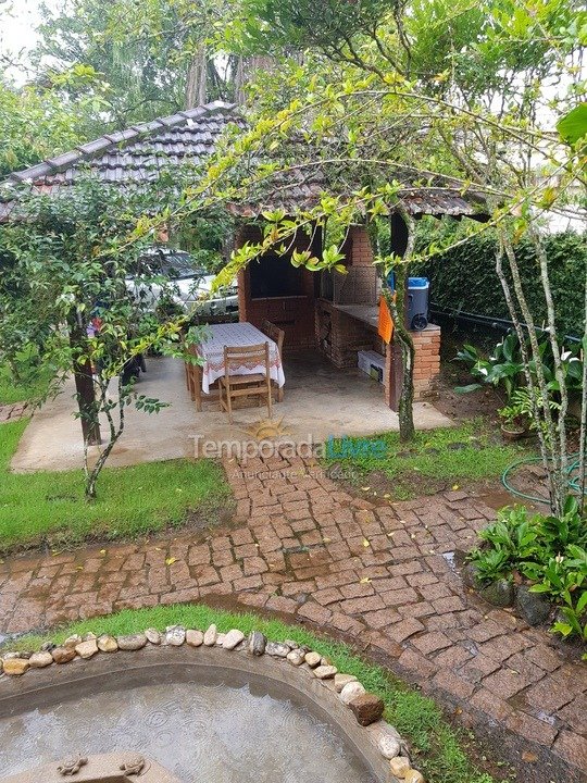 House for vacation rental in São Sebastião (Camburi)
