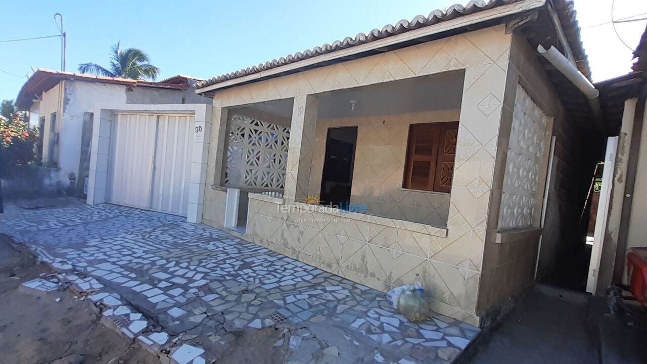 Casa para aluguel de temporada em Fortim (Praia de Pontal de Maceió)