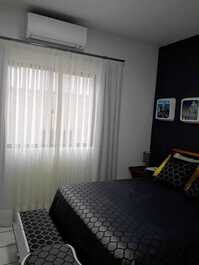 APARTAMENTO 2 DORMITÓRIOS - MEIA PRAIA