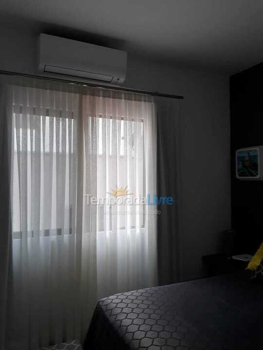 Apartamento para aluguel de temporada em Itapema (Meia Praia)