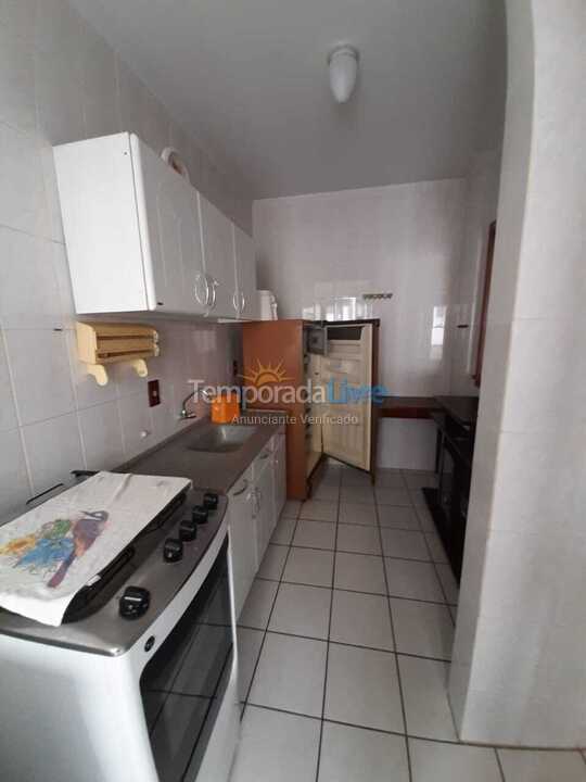 Apartamento para aluguel de temporada em Itapema (Meia Praia)