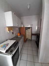APARTAMENTO 1 DORMITORIO EM MEIA PRAIA