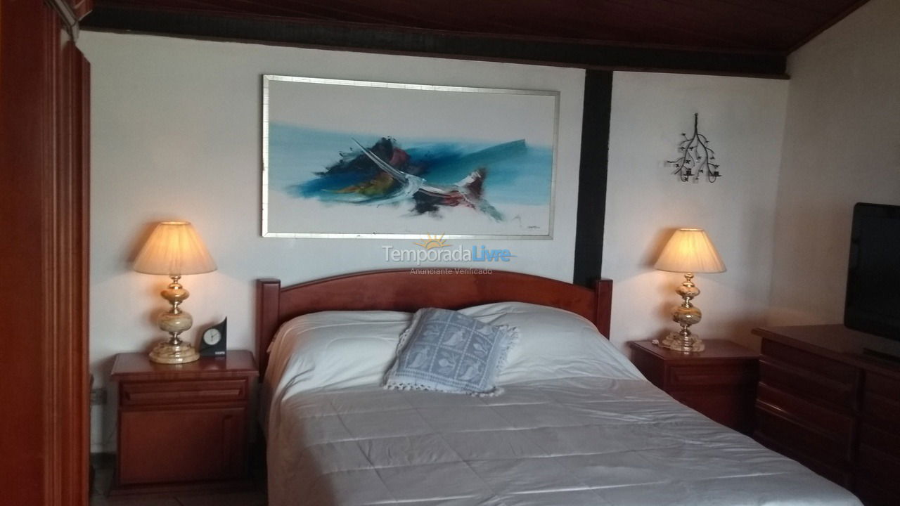 Casa para alquiler de vacaciones em Ilhabela (Praia de Santa Tereza)