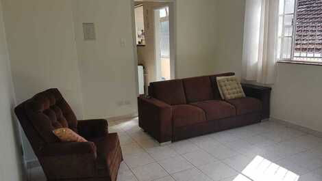 Apartment in Santos 2 bedrooms 2 blocks from the beach