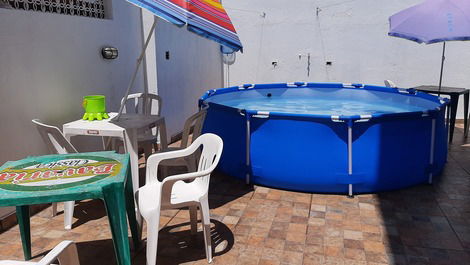 Área externa, piscina de 5000 litros 