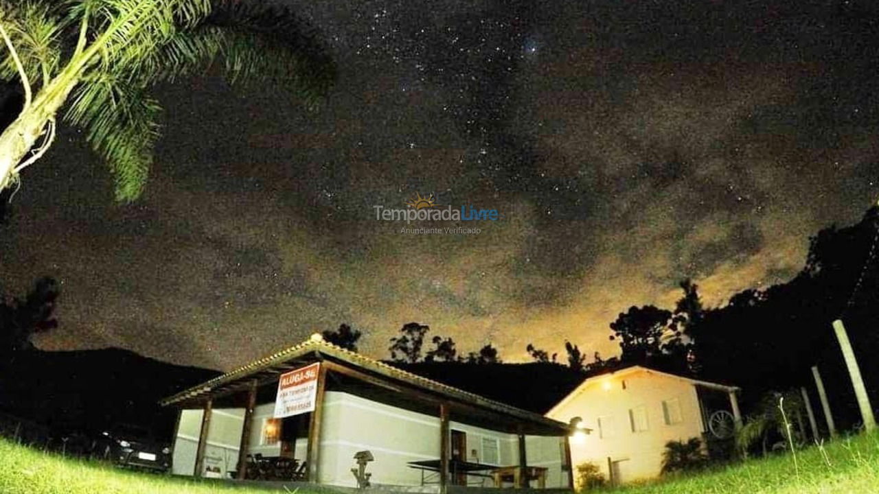 House for vacation rental in Bocaina de Minas (Alcantilado)