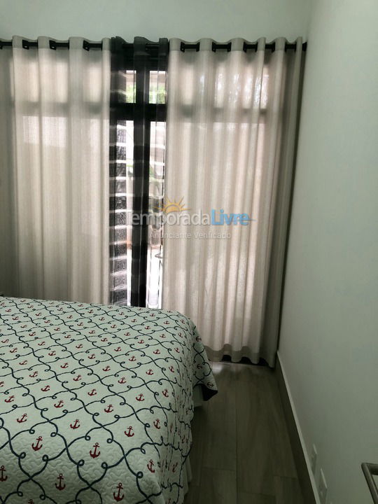 Apartamento para alquiler de vacaciones em Guarujá (Enseada Tortugas)