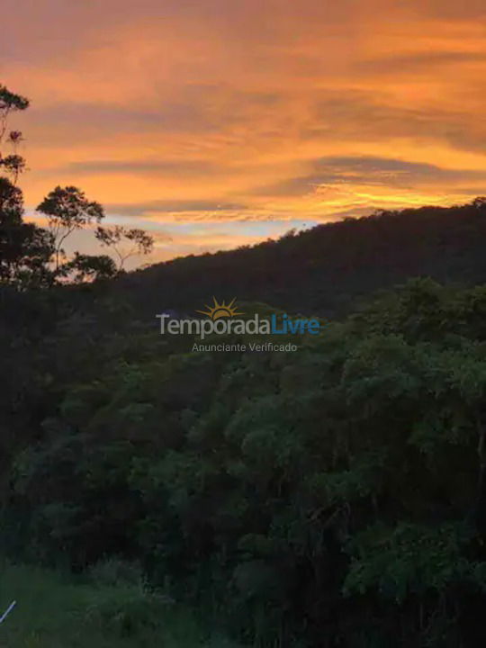 Casa para aluguel de temporada em Florianópolis (Morro das Pedras Campeche)