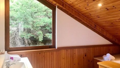 Capivari Lodge Loft nas Montanhas. Moderno.