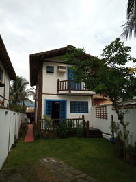 BEAUTIFUL HOME WITH AIR CONDITIONING, POOL AND BARBECUE ILHABELA