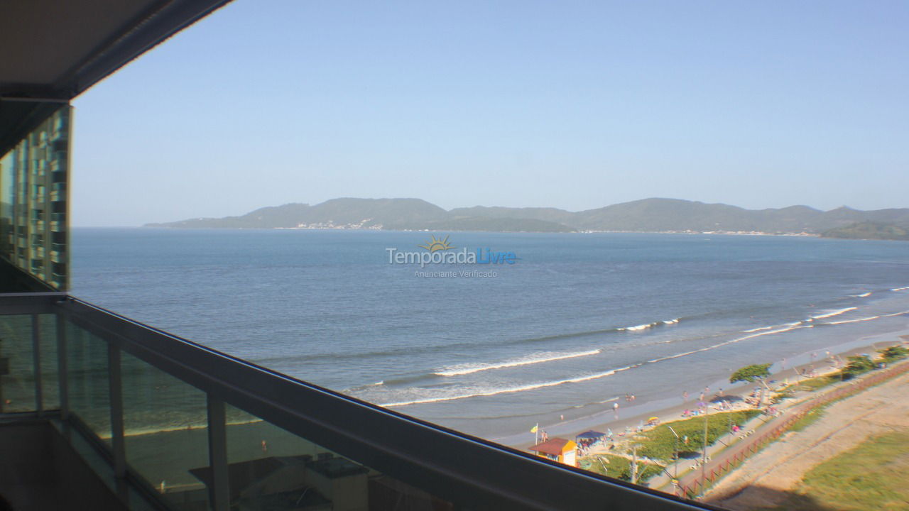 Apartment for vacation rental in Itapema (Meia Praia)