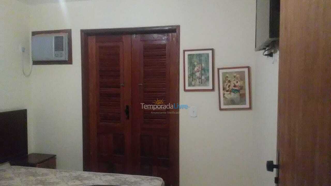 Apartamento para aluguel de temporada em Porto Seguro (Praia de Taperapuan)